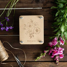 Load image into Gallery viewer, Sow n Sow Mini Flower Press ‘Posy’