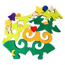 Load image into Gallery viewer, Fauna Christmas Tree Puzzle