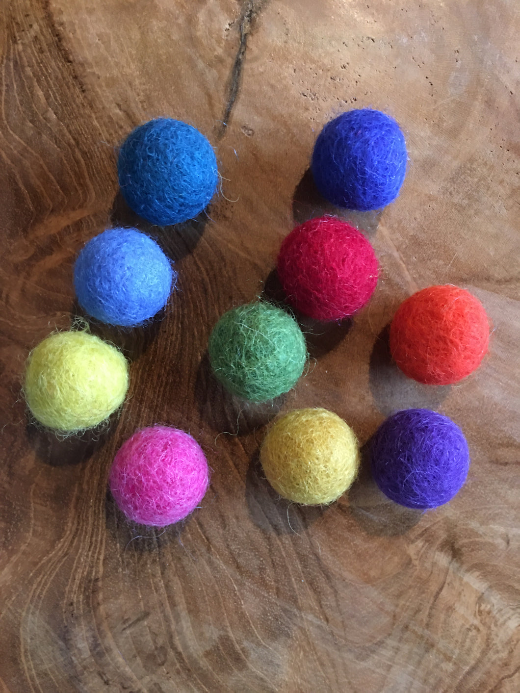 Papoose fair trade felt balls Set of 10